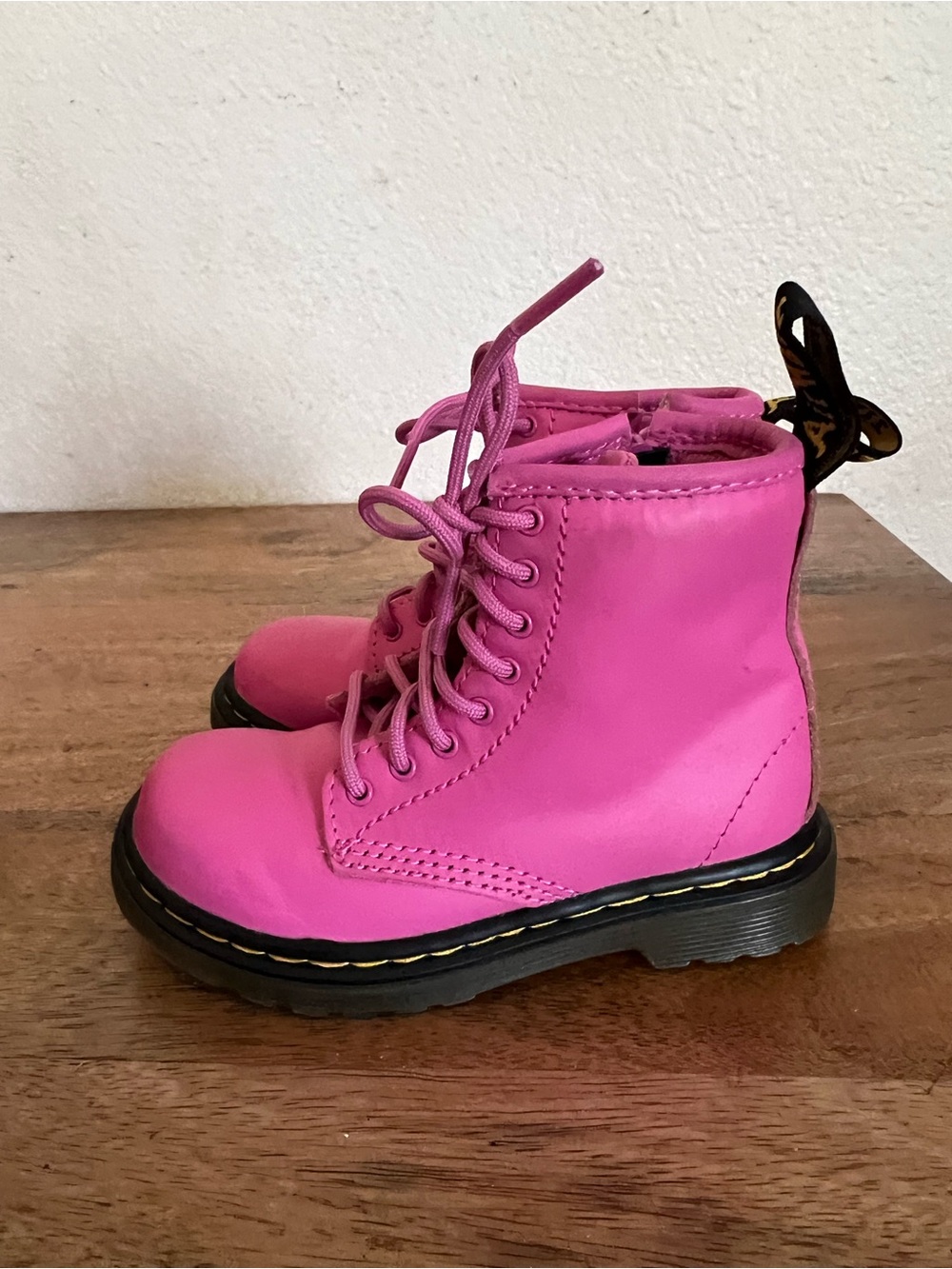 Dr.Martens 31285 Pink Lace Up Boots Size 8 - Picture 4 of 12